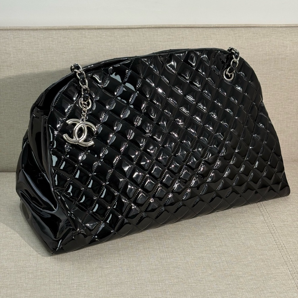 CHANEL Black Patent Leather Shoulder Tote SHW XL - Picture 3 of 16
